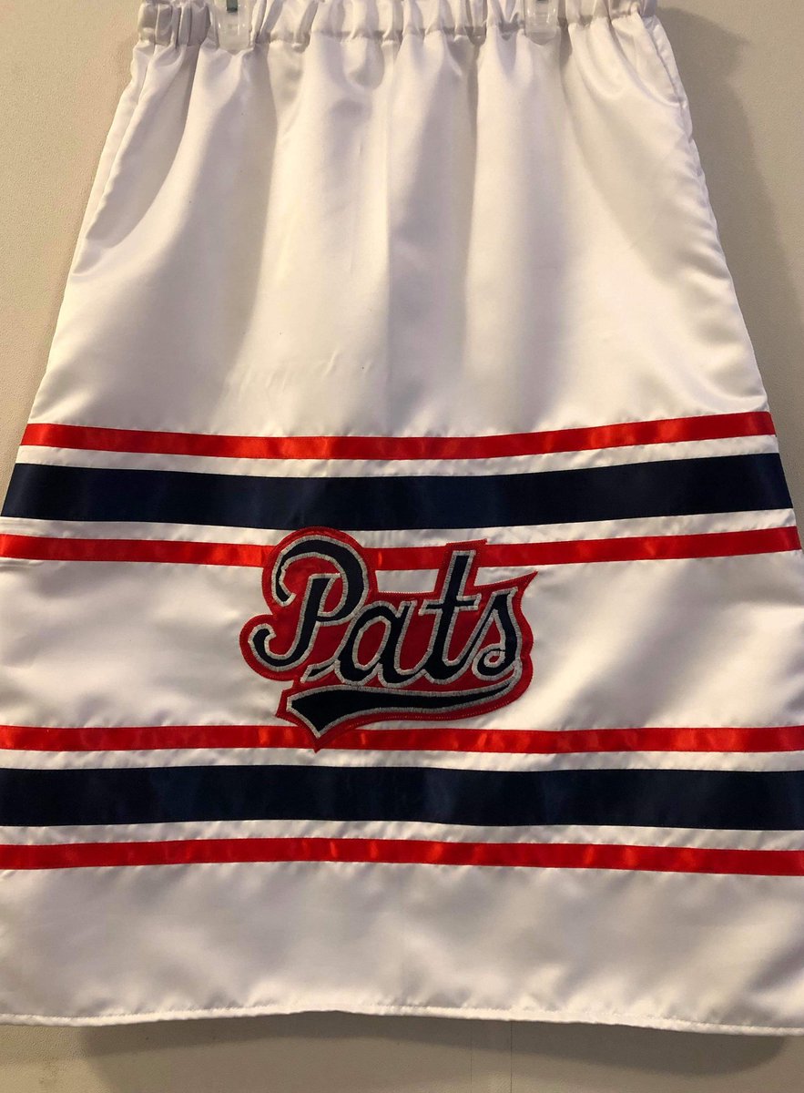 Say3rz's tweet image. My daughter skirts are ready for tomorrows game , they will preform The National Anthem &quot; Oh Canada &quot; in Cree @TheWHL @WHLPats @Cree @PiapotFN #ReginaPats #Piapot #PlainsCree
