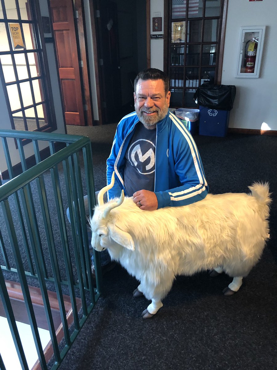 JanssenMichael's tweet image. I made some people happy today when I surprised them with a goat... #SelfieGoat #AutomationDirect #Salesforce