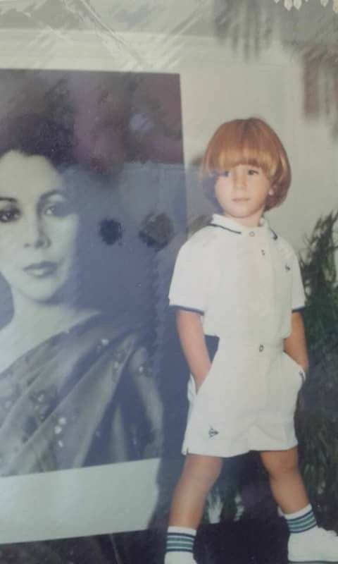 djxthex's tweet photo. @ghoficial mira foto inedita jamas vista de kiko rivera cuando era pequeño 
la foto es de mi expadrastro tony muy amigo de la pantoja en esos tiempos https://t.co/zXzv11o81S
