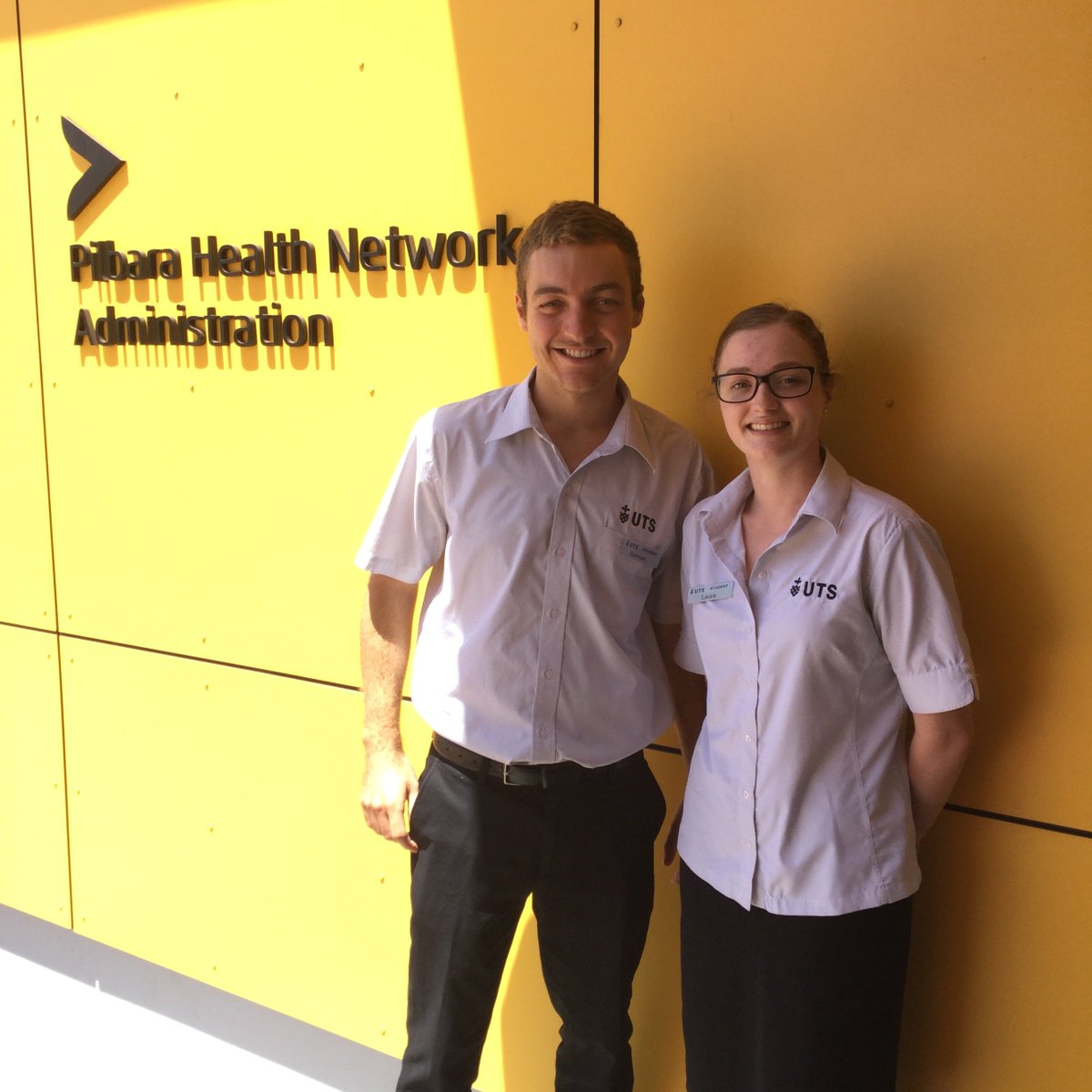 LucasReflection's tweet photo. Extending our Rural Placement Program #UTS Pharmacy students doing what they do best .. #PharmacyPractice in rural placements #Karratha #WA @UTS_GSH @UTSEngage #CommunityInvolvement #RuralHealth https://t.co/g3xMRYIaG4