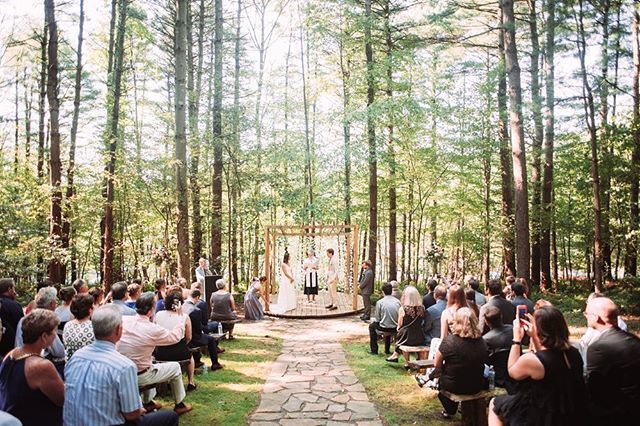 pghweddingvenue's tweet photo. I love love love the Barn at Fallingwater. There’s a beautiful ceremony site (pictured) in the woods, a house next door to get ready in, the barn itself is big and beautiful, and it doesn’t hurt that you can have your wedding portraits taken at the famous Fallingwater home a… https://t.co/Ipafb5sbKt