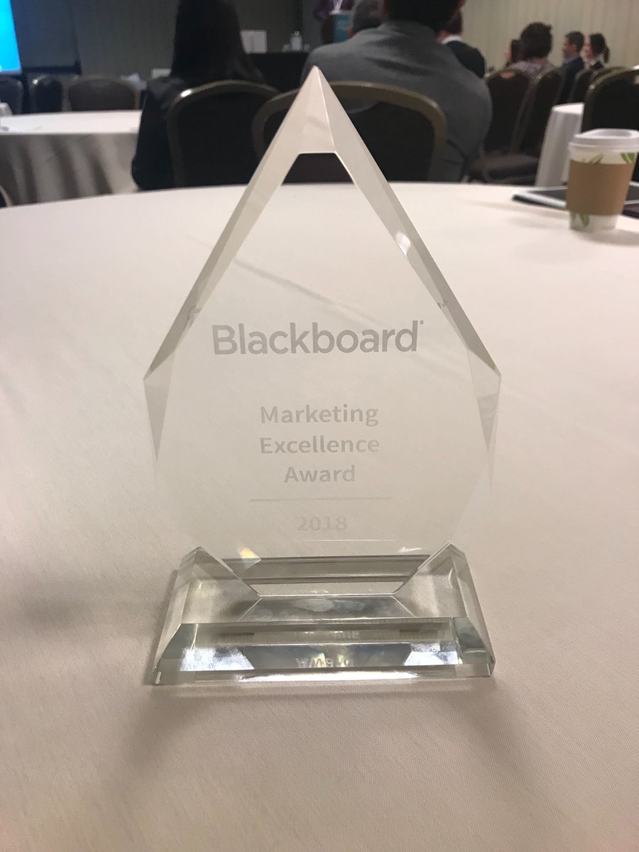 Muy orgullosos de haber recibido el Premio a la Excelencia en #Marketing de <a href="/Blackboard/">Blackboard</a> en el Sales Kickoff Meeting 2019 (San Diego, California) #Blackboard #BbSKO2019