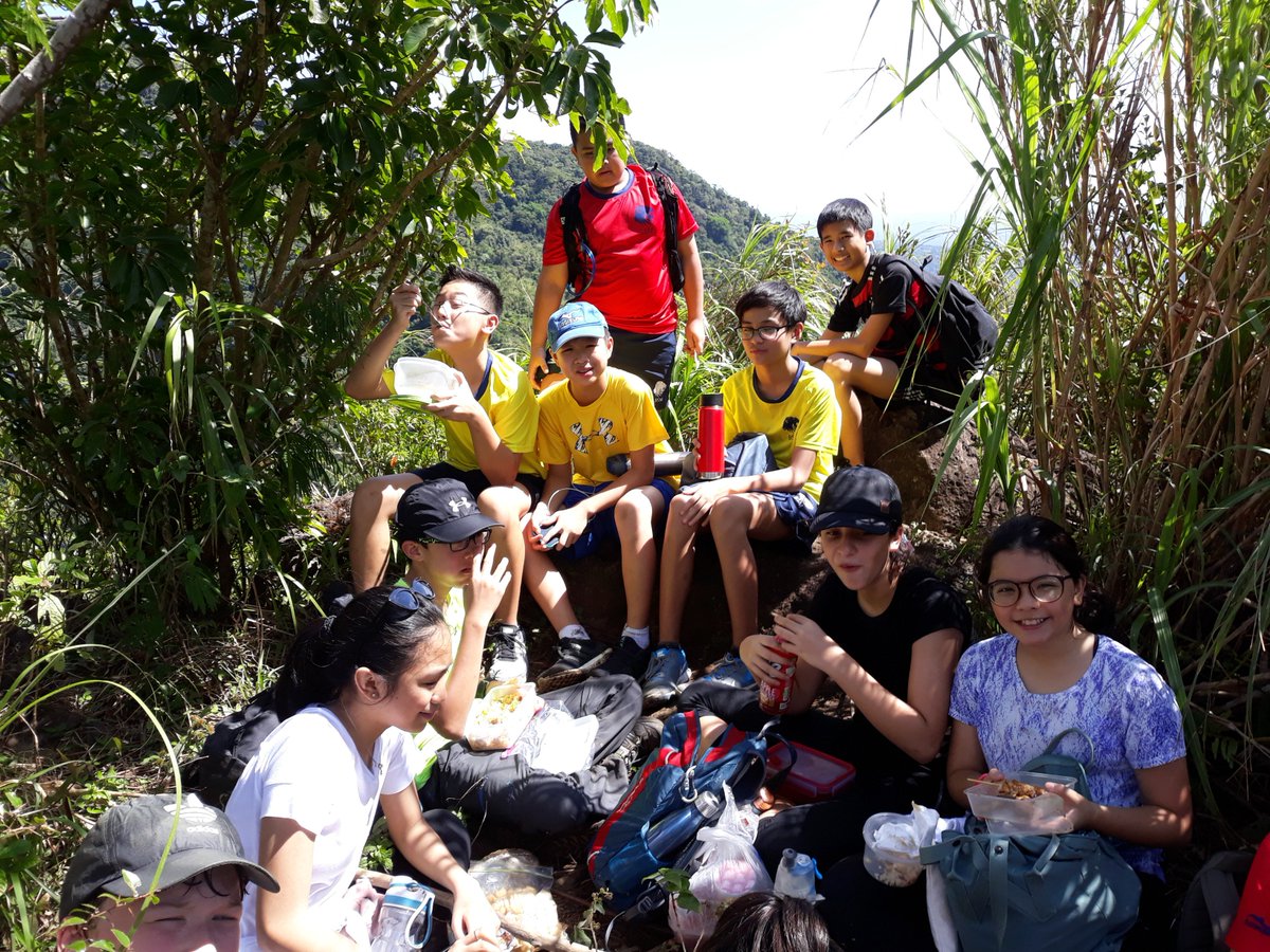 BSM_1976's tweet photo. Year 8 students took a quick break to enjoy lunch and the breathtaking view from their hike

#BSMServiceLearning

The British School Manila https://t.co/y9Q2Dx4AmU