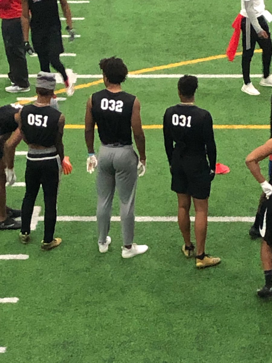 SkysTheLimitWR's tweet photo. Sky’sTheLimit 2021 WRs @MajikRector @kamallen67 @_mikkio3 put in work @NextLevelD1
#D1Offered https://t.co/IeO5lQPmzg