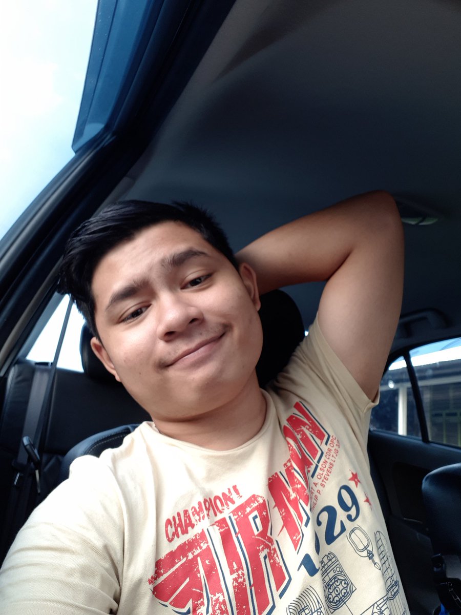 ketotbae's tweet photo. Org ltak 2 gmbr aku ltak 3...dri x pndai merangkak smpai de lebar setebak mcm tu..Erm so...wht are the differences? #extrafat #extracreamy 😂😂😂 https://t.co/bALvtIMn7P