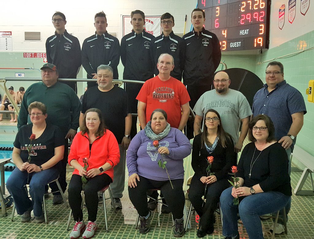 LHSGuysSwimming's tweet photo. 2019 Lancaster Senior Swimmers and their parents during our Senior Recognition ceremony tonight.
GOOD LUCK Class of '19 !!! https://t.co/Hsqskj7HX4