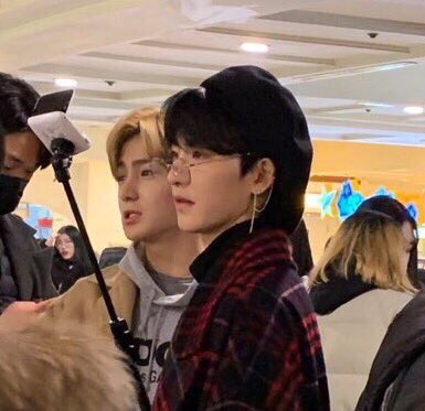 IqhwaII's tweet photo. :¨·.·¨:
 `·.. #⃞활 _hwall. https://t.co/la58wgDmDb