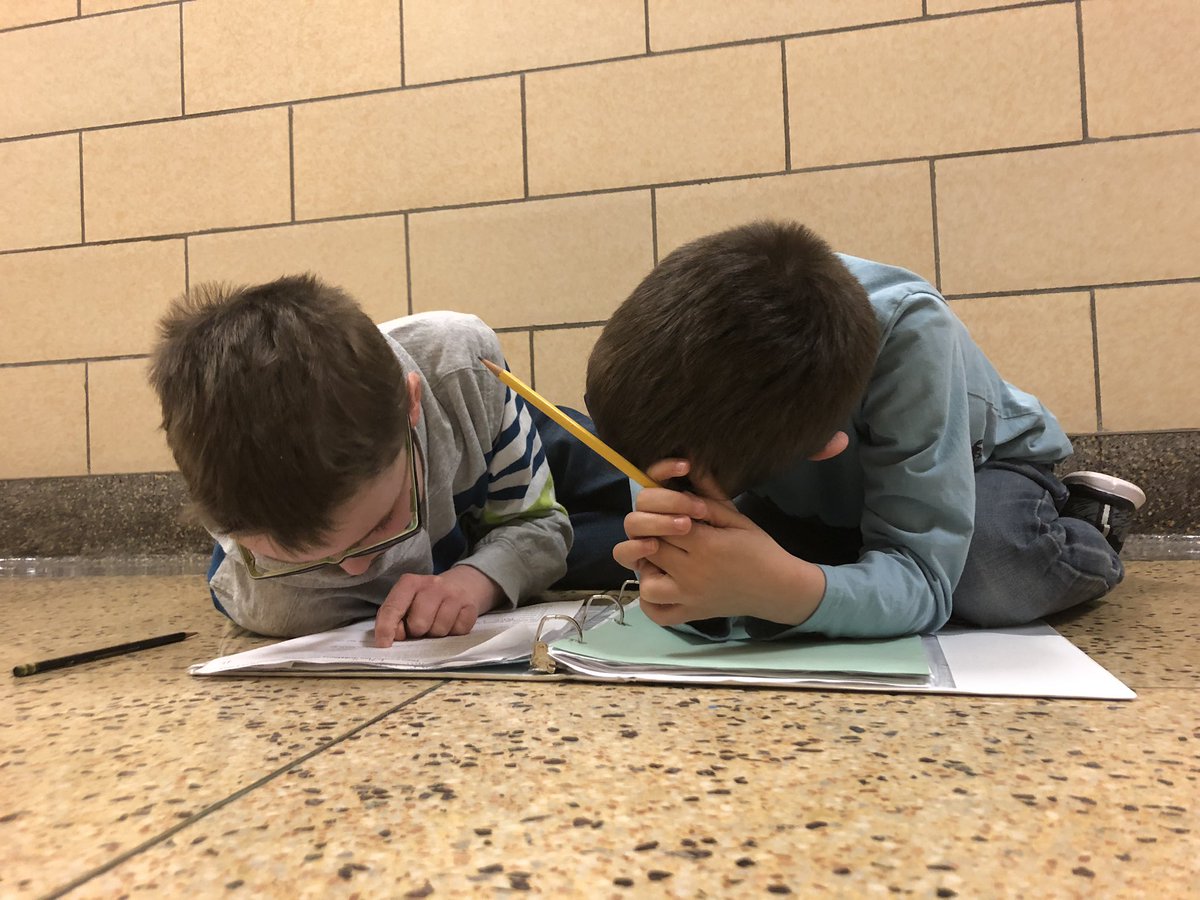 s_upes's tweet image. #readingformeaning and #collaboration with Mrs. McCool’s #2ndgraders #UPES #HCSDlearns