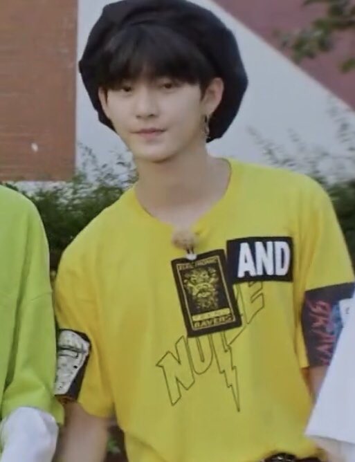 IqhwaII's tweet photo. :¨·.·¨:
 `·.. #⃞활 _hwall. https://t.co/FStLRvUP1q