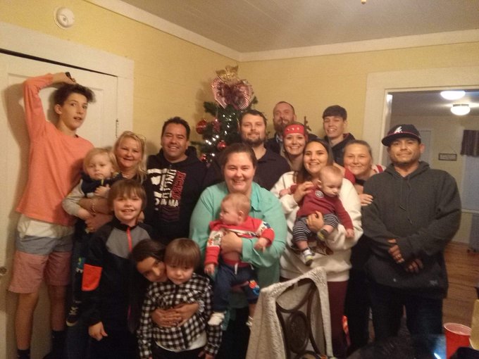 Me an most of all my kids , this is love an happyness. https://t.co/JeRgJTrq4l