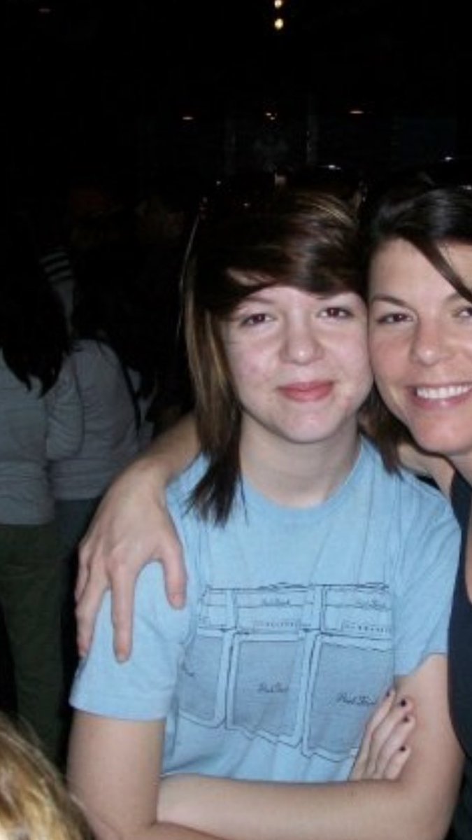 perkyperkinsss's tweet image. 2009-2019
 #PubertyChallenge #PubertyHitMeLike