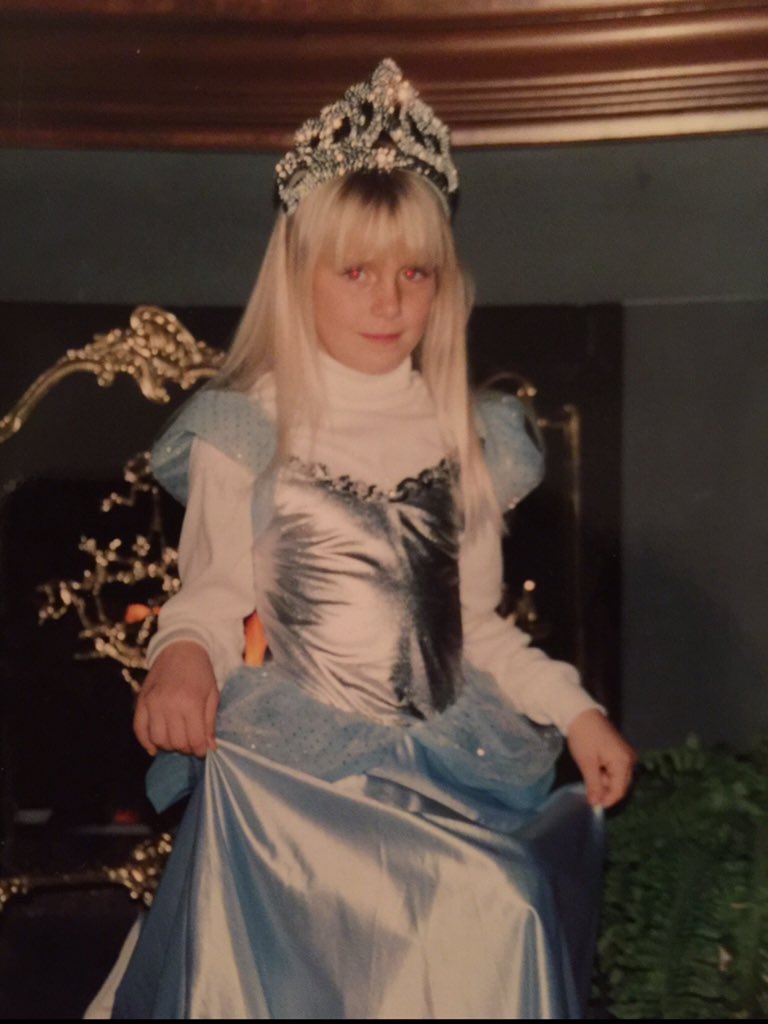 MsCharlotteWWE's tweet image. #PubertyChallenge not all of us were born to be 👸