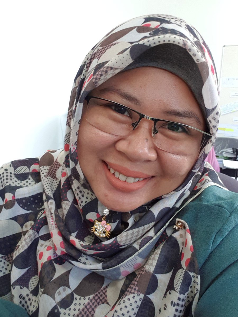 NabilahZira's tweet photo. Pagi ni ada orang tegur muka berseri je ...jerawat pun tak dah dah...tinggal parut ja... https://t.co/wpqK6wroH5