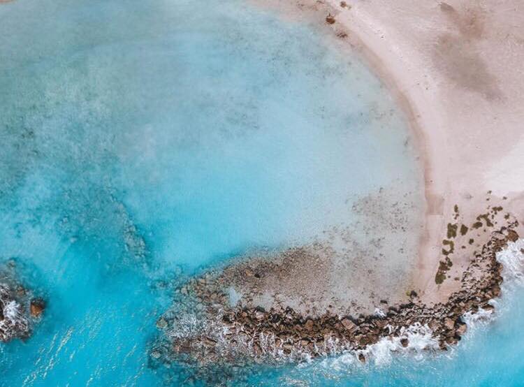 Who says that studying medicine has to mean giving up your travel dreams? Come along to our fairs to meet with universities from all over the world offering medicine programs ☀️
Head to our website to learn more about the fairs: ow.ly/ojXP30nbkwS 
📷 <a href="/es/">ES</a>.elsewhere