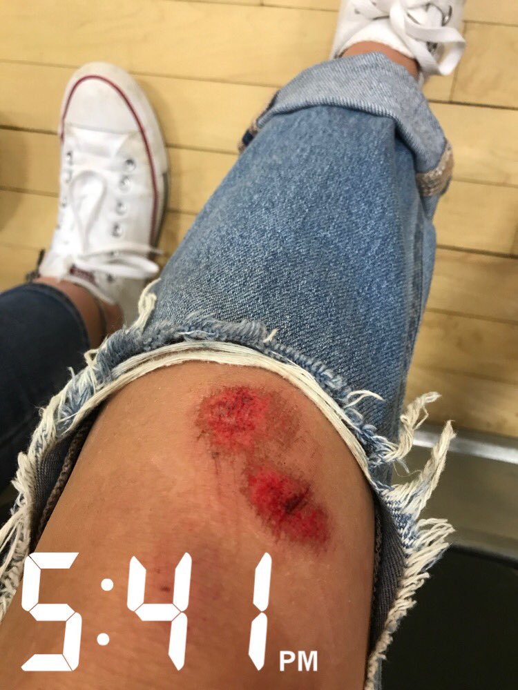 maelyn_sutliff's tweet image. @DrJeck please delay/cancel school so this doesn’t happen to a fellow fauquier county student tomorrow morning like it did to a @LCPSOfficial student this morning #slipperyice #saveus