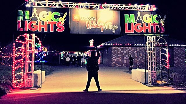 Fili_Films's tweet image. ⠀⠀
It's not easy to be the light, while standing in the dark...
⠀
~Jones Beach light show 2018~ ⠀

#MotivationalQuotes #MagicLights #jonesbeach #lightshow #motivational_quotes #inspirationalquotes #tuesdaythoughts bit.ly/2Rw026x