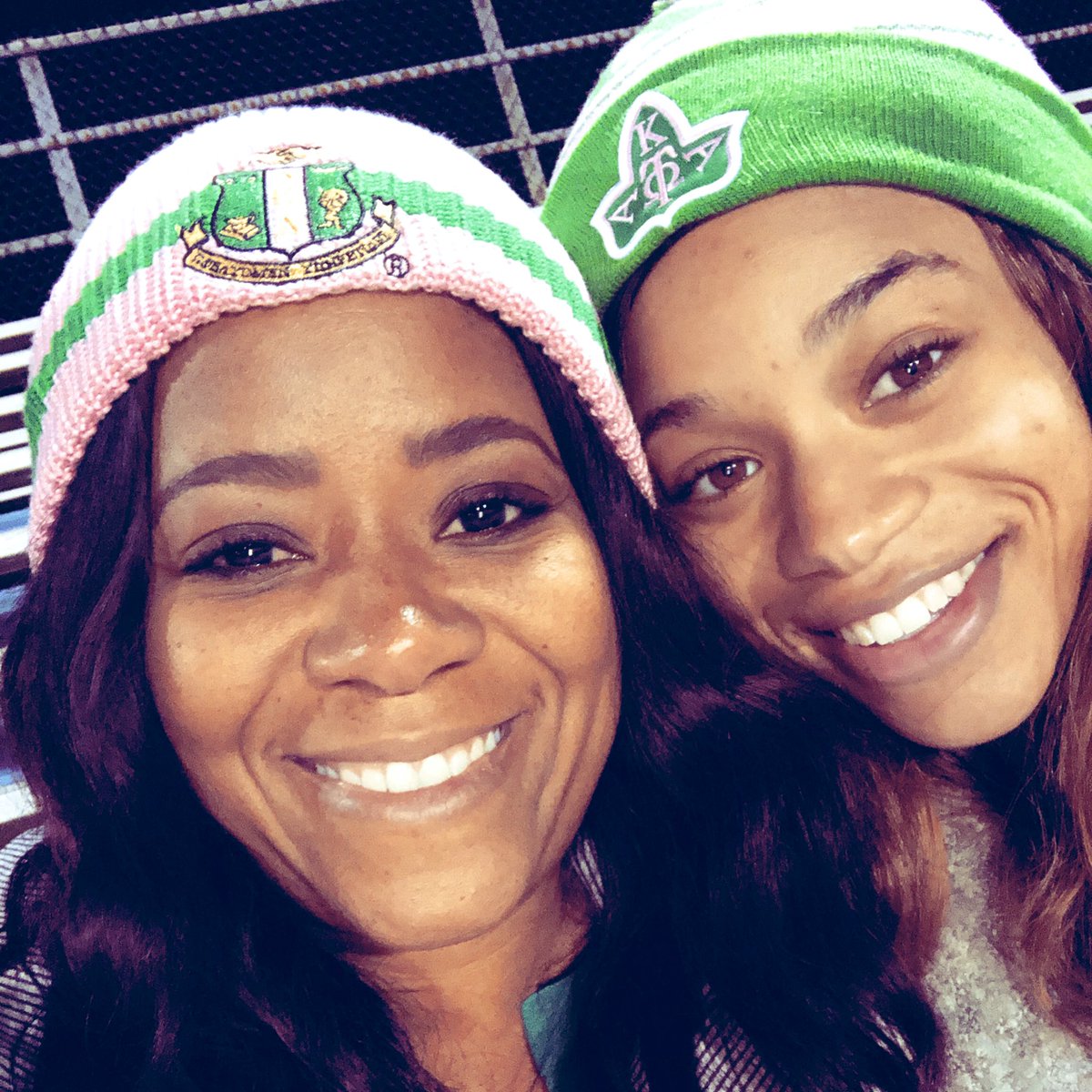 spring923's tweet image. Still enjoying Founders’ Day ...hanging with my Daughter-Soror watching my future legacy play soccer.💗💚 It’s cold out-chea! @_4Khay_      #111yearsofservice #aka1908 #goLadyGreyhounds #kinzeyb