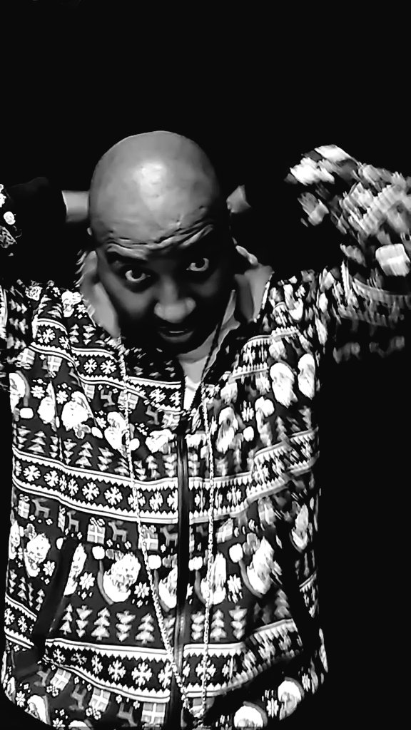 StarShipTunes's tweet image. @5AliveProducts debut fanny packs coming 2019 ... After our debut of the exclusive Emerald edition wilderness parts of the #fruitcollection #befruitful #multiply #5Aliveproductions #snapbackhat @5AliveProducts @StarShipTunes @Robjewels555 #noweveryonecanwear5alive