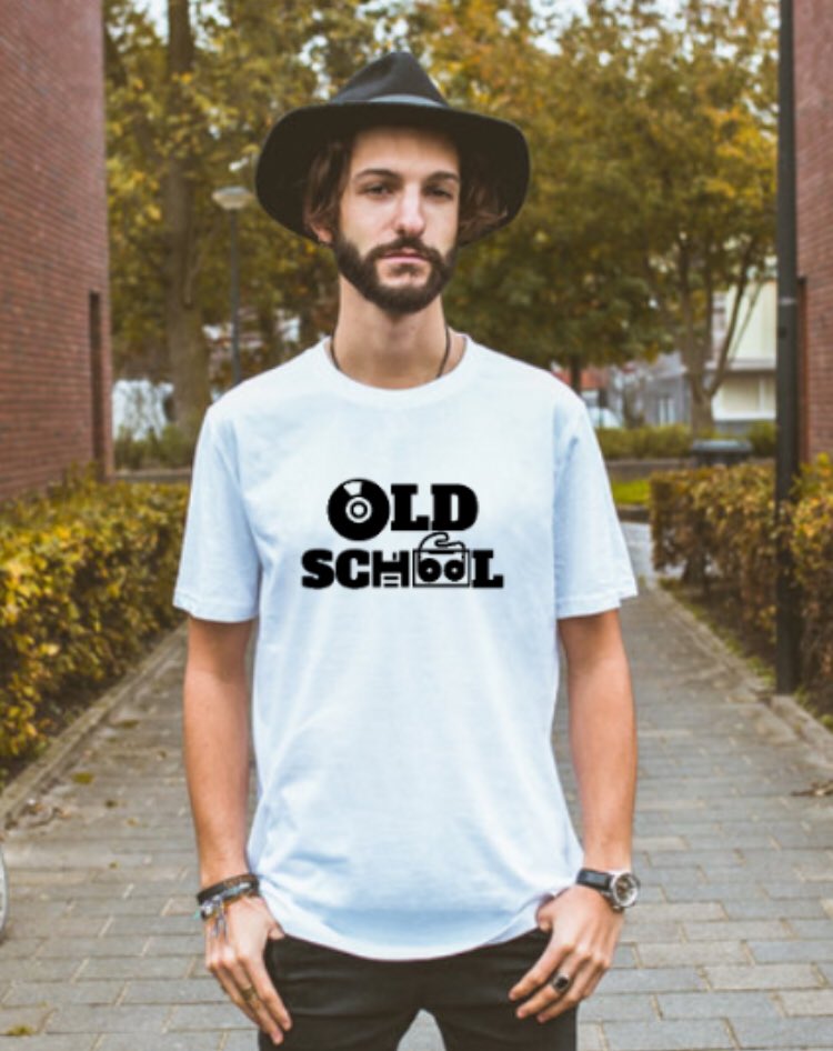 Teeszer's tweet image. Use code SALE19 for a 19% discount  on our entire range. #oldschool #tshirt #design 
⬇️⬇️⬇️
teeszer.com/shop