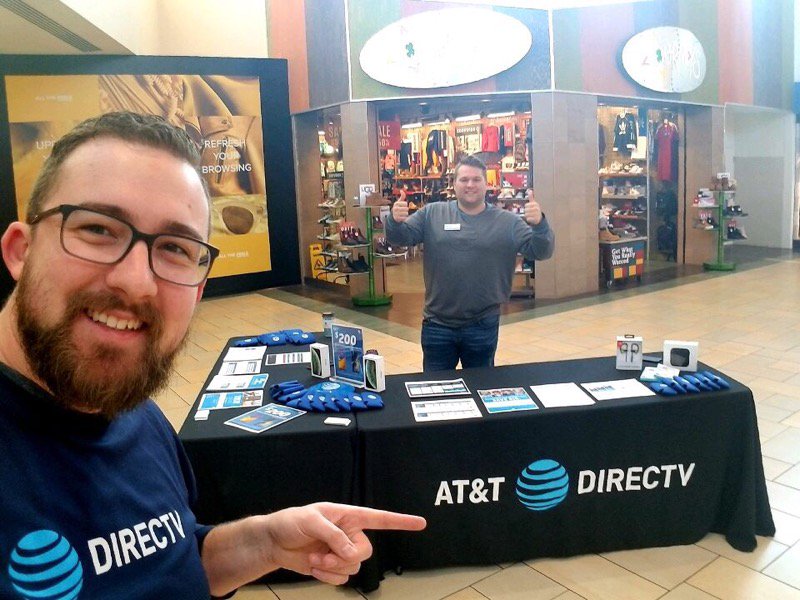#ATTMobileEvents #StCloudMall with Event experts Brian and Thor ready to save you money with our BOGO offer among others offers. <a href="/Thor63564574/">Thor</a> <a href="/BrianCowling1/">Dream Jamie</a> @brianjshay @BrianWest_NP <a href="/fjdevereux/">Fred Devereux</a> <a href="/bpeterson407/">Bryce Peterson</a> <a href="/shawnglinski/">Shawn Glinski</a> <a href="/SamCoonMNP/">Sam Coon</a>