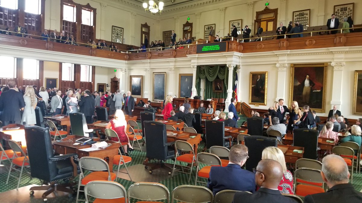 TVsMichaelOder's tweet image. I'm in the Senate for the opening of the #86th #TXLege
