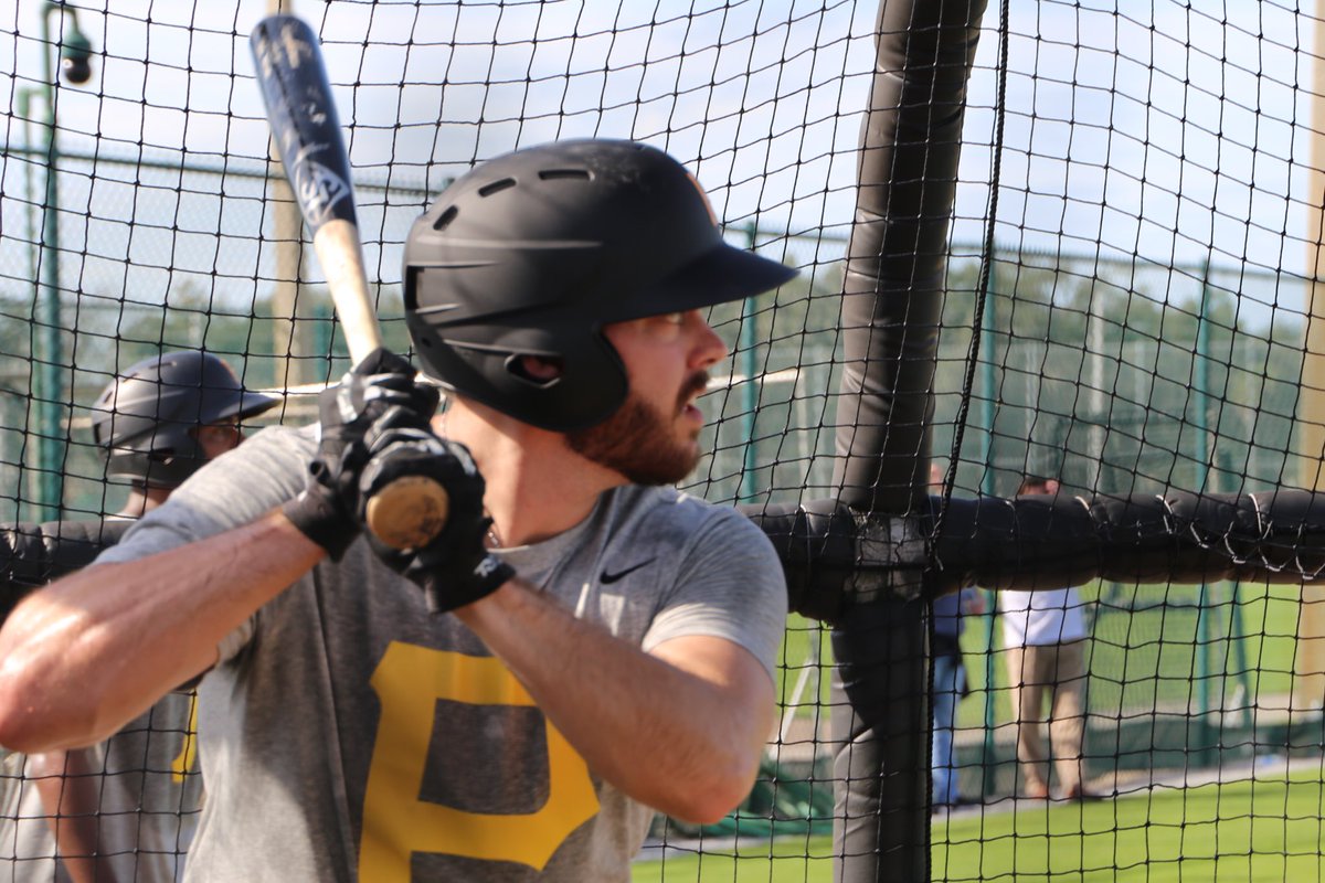Pirates's tweet photo. ♥️⚾️
#LetsGoBucs https://t.co/Kw5bt3rJeP