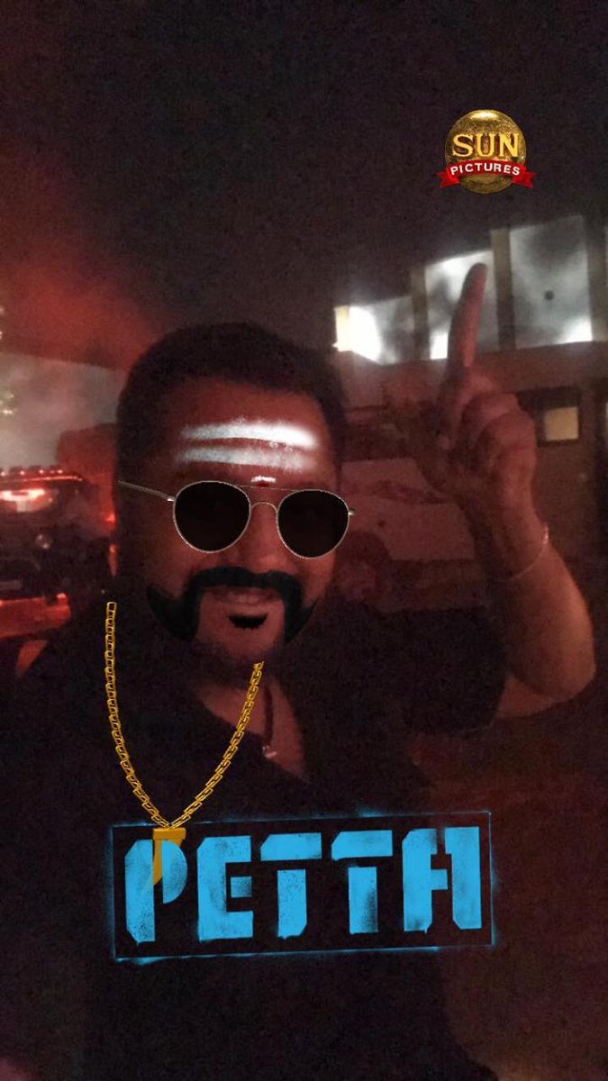 ilanchoorian2's tweet image. Transform yourself using the #PettaFilter and get #Rajinified!
Click here to try: 

facebook.com/fbcameraeffect…

Share your video with us using #PettaFilter

@Rajinikanth @karthiksubbaraj @anirudhofficial @VijaySethuOffl
@SimranbaggaOffc @trishtrashers