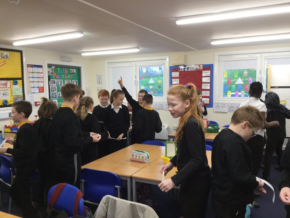 MPS_Primary6's tweet photo. We had our first Spanish lesson with Sinyora Esker yesterday. Everyone enjoyed the chance to move around. #falkirk1plus2 https://t.co/a6EBf3QMJS