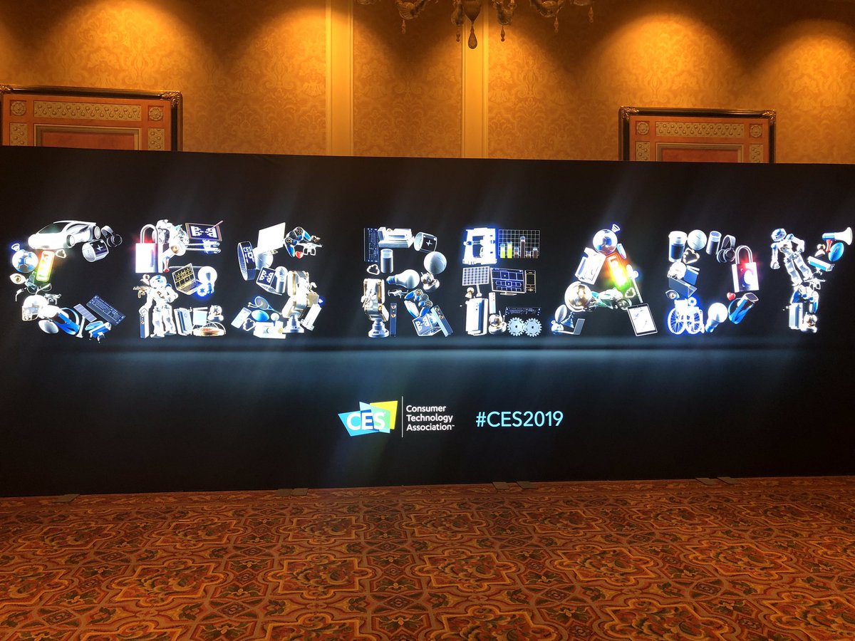 MemoryWeb's tweet image. MemoryWeb is @CES ready! 

We’re so excited for the opportunity to showcase our App at the largest event for the consumer tech industry in the US! Stop by Booth 44775 if you’re around! #CES2019⁠ ⁠ #MemoryWeb