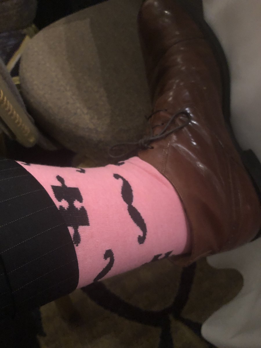 Gil_Bashe's tweet photo. @nickisnpdx @eclinical @akalali @JohnNosta @janemetcalfe @CraigLipset @ideapharma @chrissyfarr We must seek each other out!  Hugs are like positive medicine!  Smiles make things better! @FierceBiotech needs to join the #pinksocktribe. https://t.co/meX5Bt9uUD