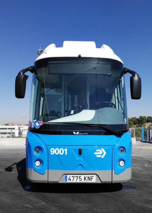 EMTmadrid's tweet photo. Ya tenemos a los minibuses eléctricos 🚌⚡ #Wolta a pleno rendimiento en las líneas M1 y M2. 😊 https://t.co/yoTCyD5QAh