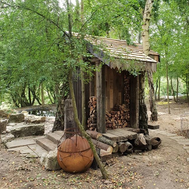 appletreecabins's tweet photo. When someone first contacts me about a cabin creation the first thing we do is meet up and talk about their dream cabin. A kids storybook fantasy of a magical cabin in the woods, a writers sanctuary or simple extra space for a growing family.
Can you ima… https://t.co/JgClOyncxC https://t.co/lA9COhfHEM