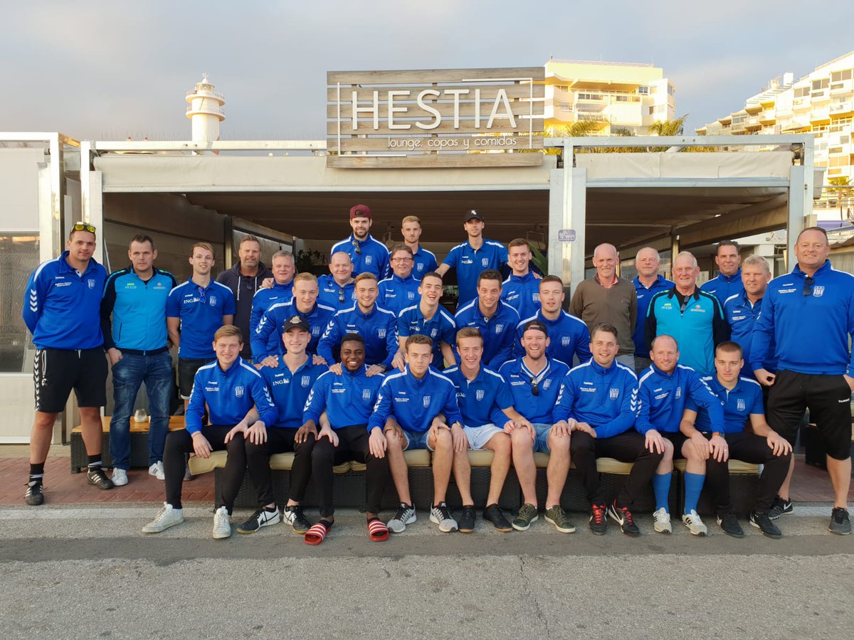 RaptimCoevorden's tweet image. De laatste volledige dag in Marbella zit erop. We kijken met plezier terug op een fantastisch trainingskamp. vvraptim.nl/Nieuwsbericht?… Bedankt @HestiaMarbella en @HestiaTraining #marbella #raptim #bedankt