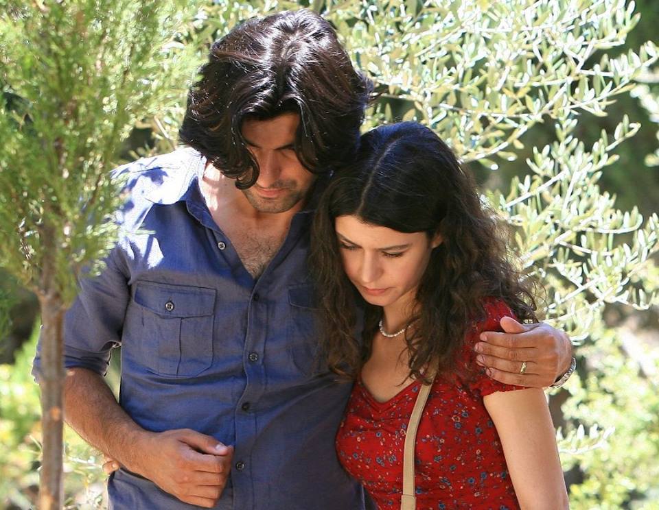 eleniard's tweet photo. @LatinaMundial #Fatmagül #EnginAkyürek #BerenSaat https://t.co/0MVahurFWl