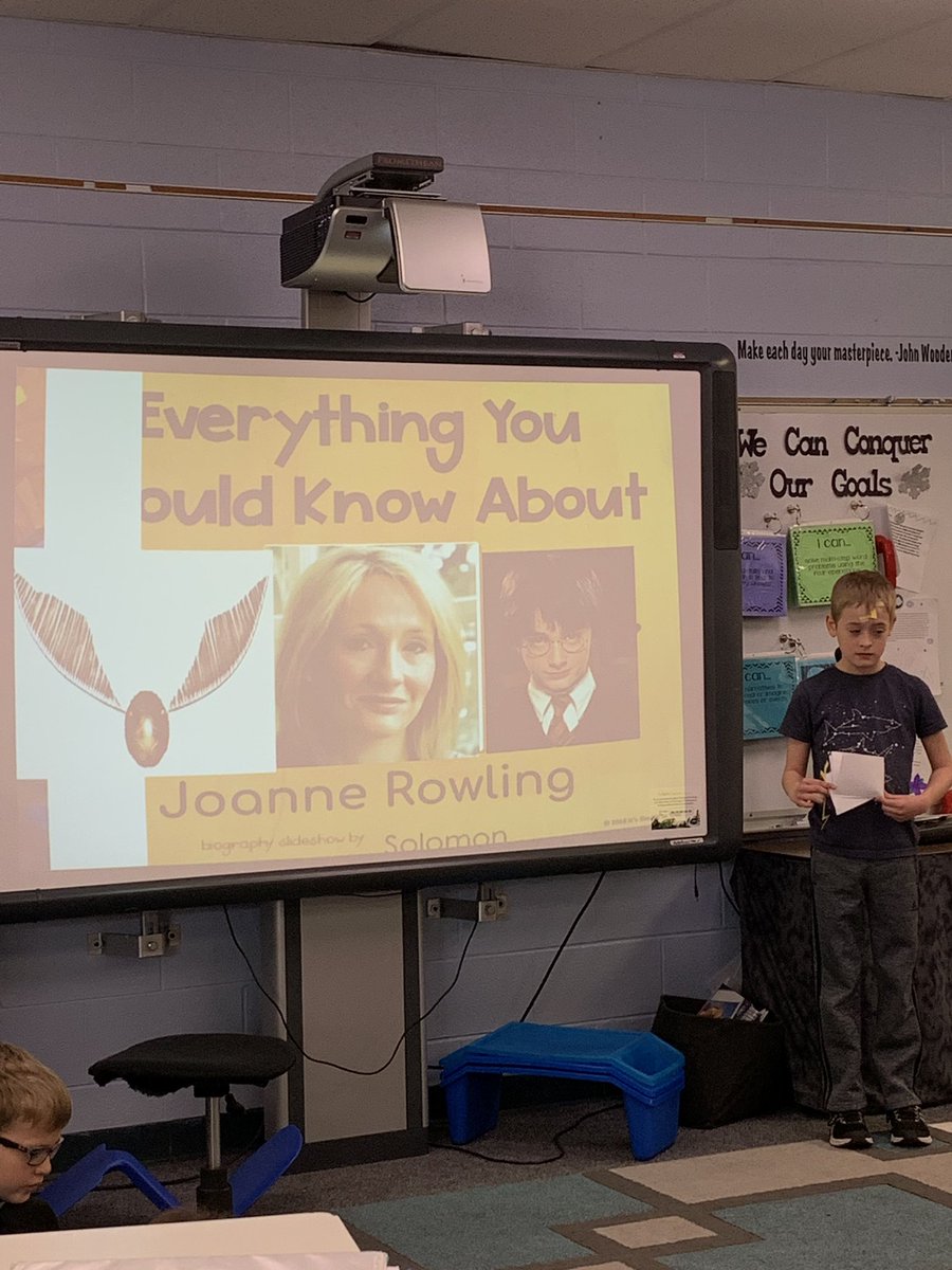 JeffKnappD36's tweet photo. Great listening in on some 4th grade biography presentations! 👂 #d70raptors #ShareACompliment 🧹 https://t.co/PvaF2OMLIY