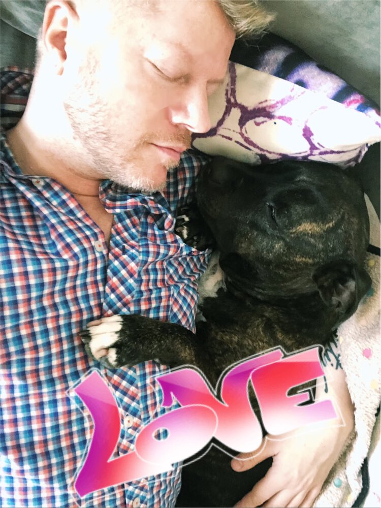 DustinFtl's tweet image. If I win, I would spend a year “being present” and living in the moment.  No texts, no IMs, no DMs, no posting, no viral, no “likes”.....  just LOVE.  #NoPhoneforaYear  #contest  #vitaminwater  #vitaminwatercontest   #thankyouforbeingafriend