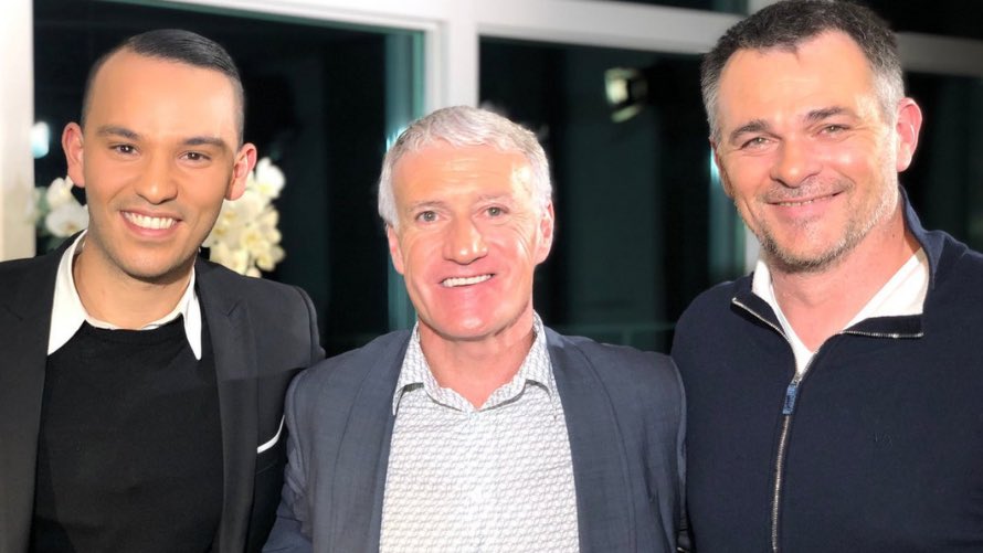 cekoicemo's tweet image. On parle de DENTITION pour la pousse des dents. Pour evoquer les dents de quelqu'un, on dit la DENTURE. La différence est la même qu'entre MUSCULATION et MUSCULATURE, par exemple. @TPMP @Cyrilhanouna