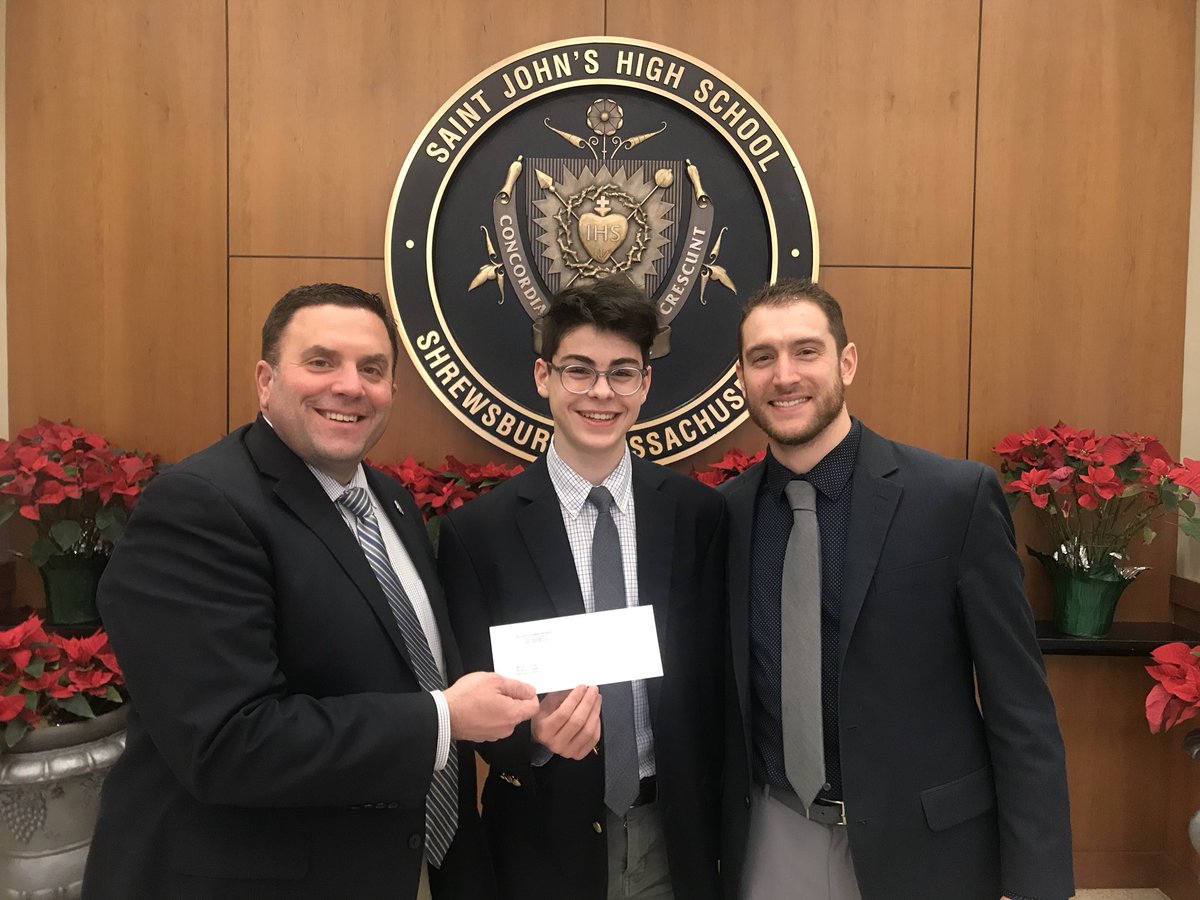 <a href="/SJHS_HM/">Alex Zequeira</a> and <a href="/SJCampMin/">SJ CampMin</a> present Simon Eber '21 with $1,900... The proceeds from last month's #RelaxedDressCodeDay for his organization <a href="/simonsaysgive/">Simon Says Give</a>! Way to go Simon! #BeAPioneer