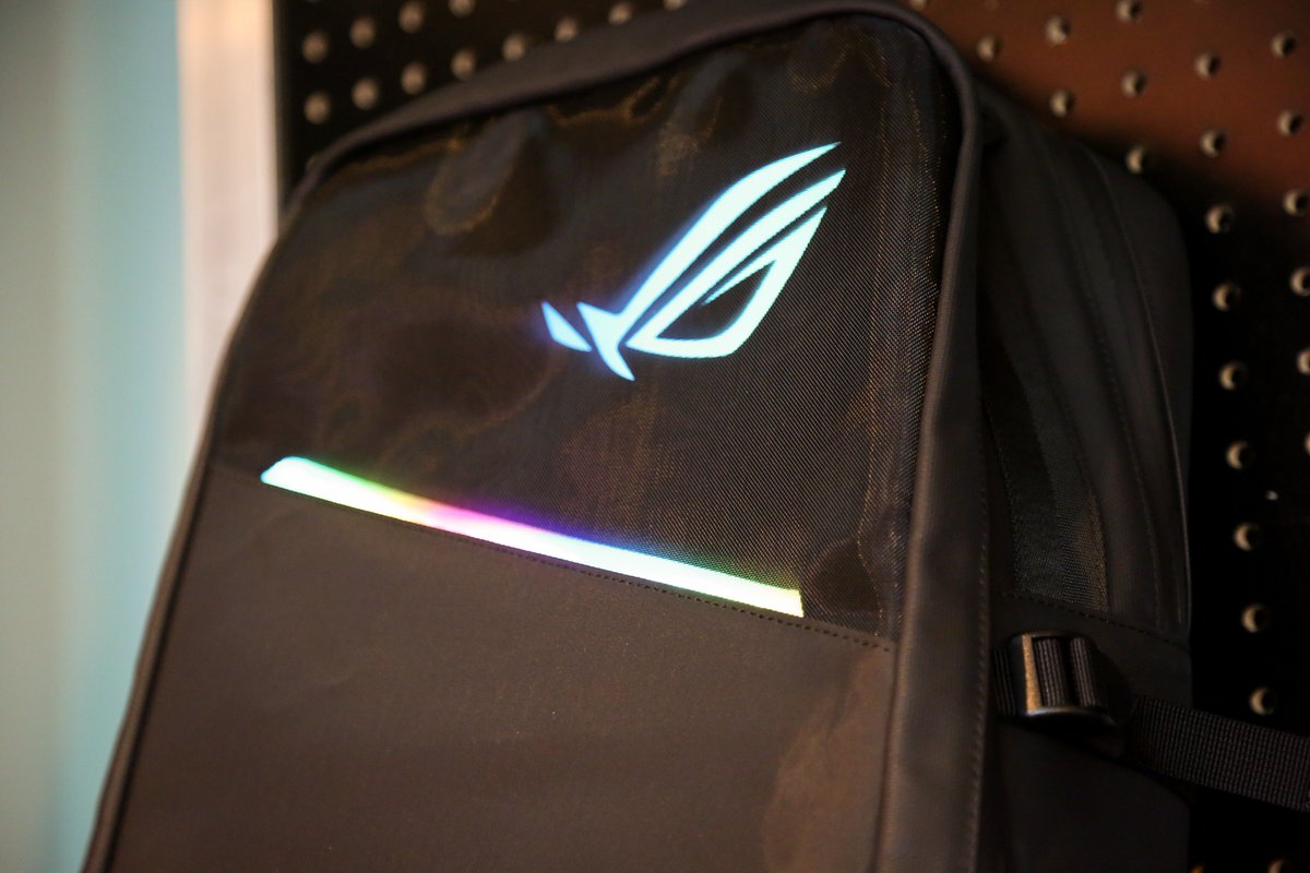 rog backpack rgb