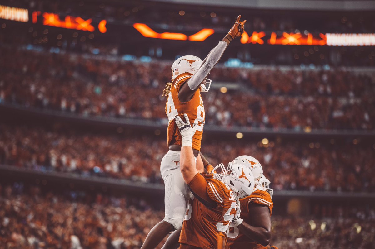 LJ_Humphrey23's tweet image. Longhorn for life ❗️❗️❗️🤘🏾🤘🏾