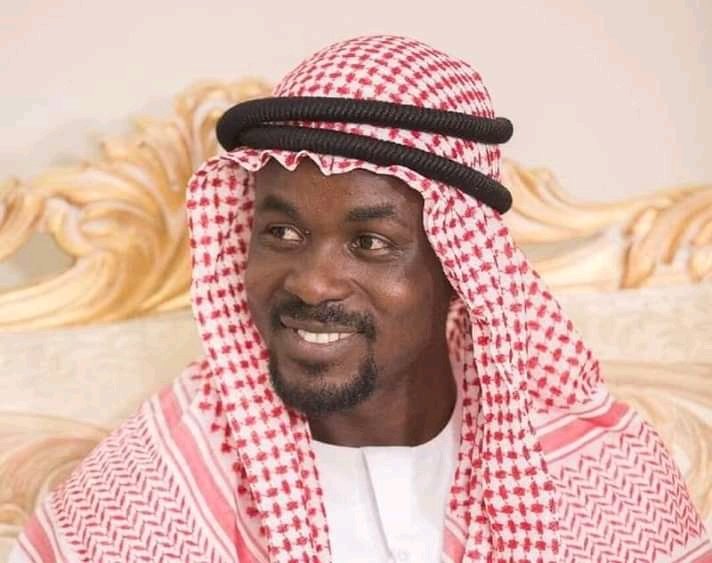 tha_Mistrez's tweet photo. To all the menzgold customers:

Give it up for Sheikh Asteel Al Yourmani.  👏👏👏👏👏👏👏 https://t.co/8hxikv6SWi