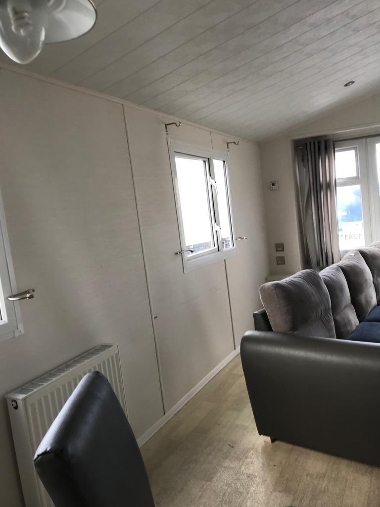 MEcaravanrepair's tweet photo. Today's wallboard repair at @GoldengateHols on a @atlaslh holiday home wallboards dislodged when unloaded from transport wagon #StaticCaravan #Staticcaravanrepairs #Staticcaravanrepairsnorthwales #Wallboardrepair #Panelrepair #Northwalescaravanrepairs https://t.co/wcd5WxaUXX