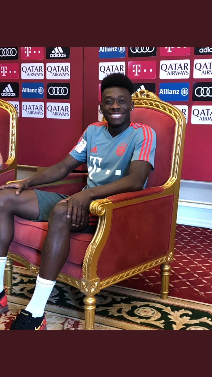 Bestes Lachen seit dem Prinz von Zamunda. Freu mich auf ihn👍#alphonsodavies #phonsie #fcbayern