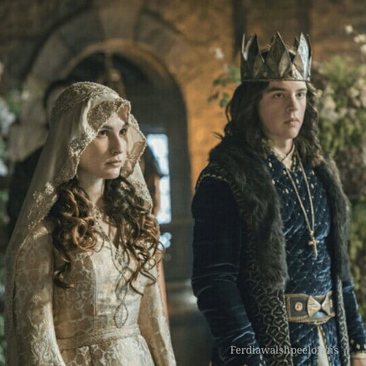 ferdiawpfans's tweet photo. King Alfred and Queen Elsewith - Some more pictures of the royal wedding. ๐
๐ท History Channel via Inquisitr
#FerdiaWalshPeelo #Alfredthegreat #Vikings #Vikings6B #TeamSaxons https://t.co/jLsrp9r2LE