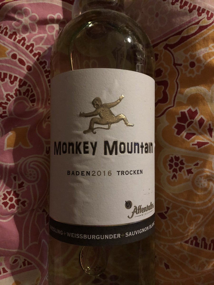 keydiehhurst's tweet image. Tonight in my series of nerd wines: #monkeymountain. Drier than #twoearths and not as sweet as #mia