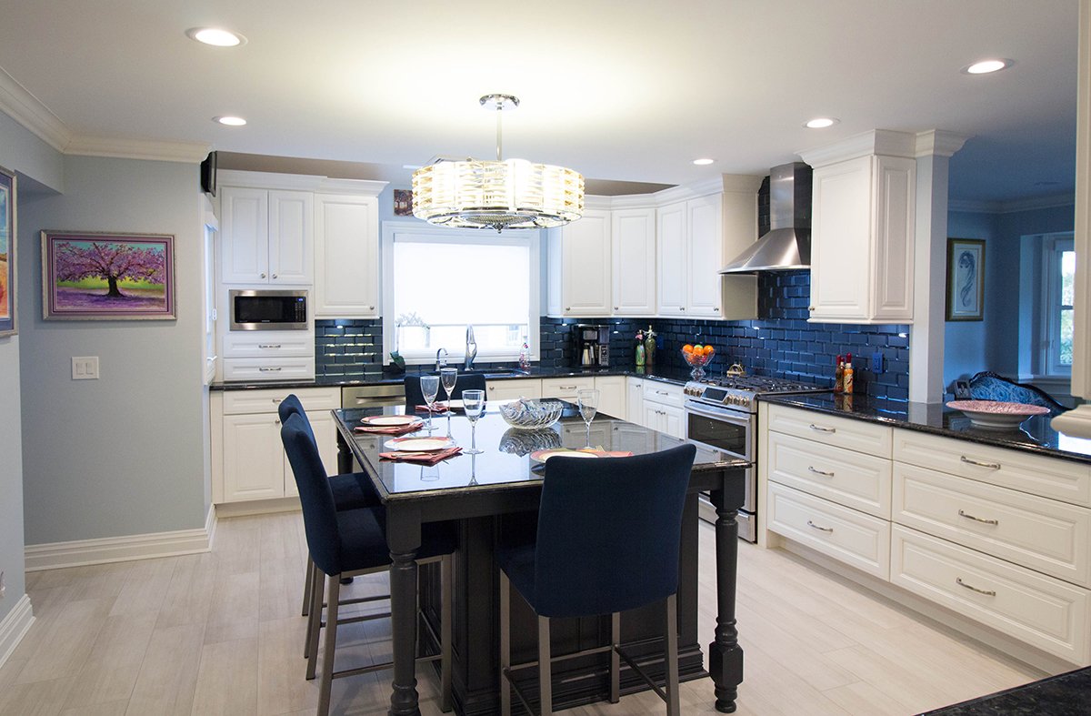 EvoDesignLI's tweet photo. Start the New Year off right with great discounts on beautiful cabinetry from Evo Design Center! Call today, 631-427-6900 #kitchencabinets #kitchens #kitchendesign #beautifulkitchens #remodeling #homeimprovements #longislandbuilders #huntingtonny https://t.co/hJbhPs1FfG https://t.co/UYwrkq4O2H