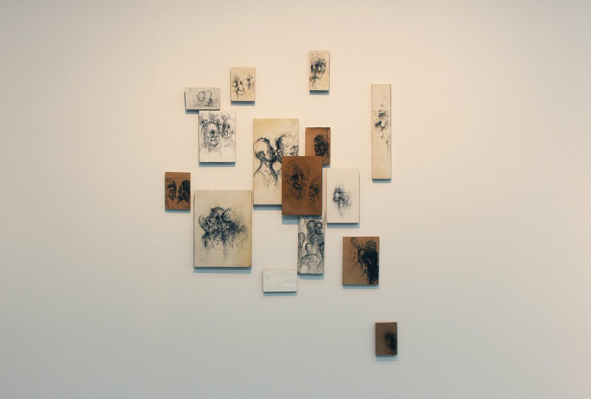 QArt_org's tweet photo. Our 4th presenter @ this weeks crit @mallgalleries is @WimbledonUAL graduate Juan Carlos Sanchez Sabogal. Juan explores the boundaries of portraiture and is interested in ideas of the void. Join us to learn more about Juan's work: https://t.co/4eRFX5LgA4 https://t.co/KPINB9Xqax