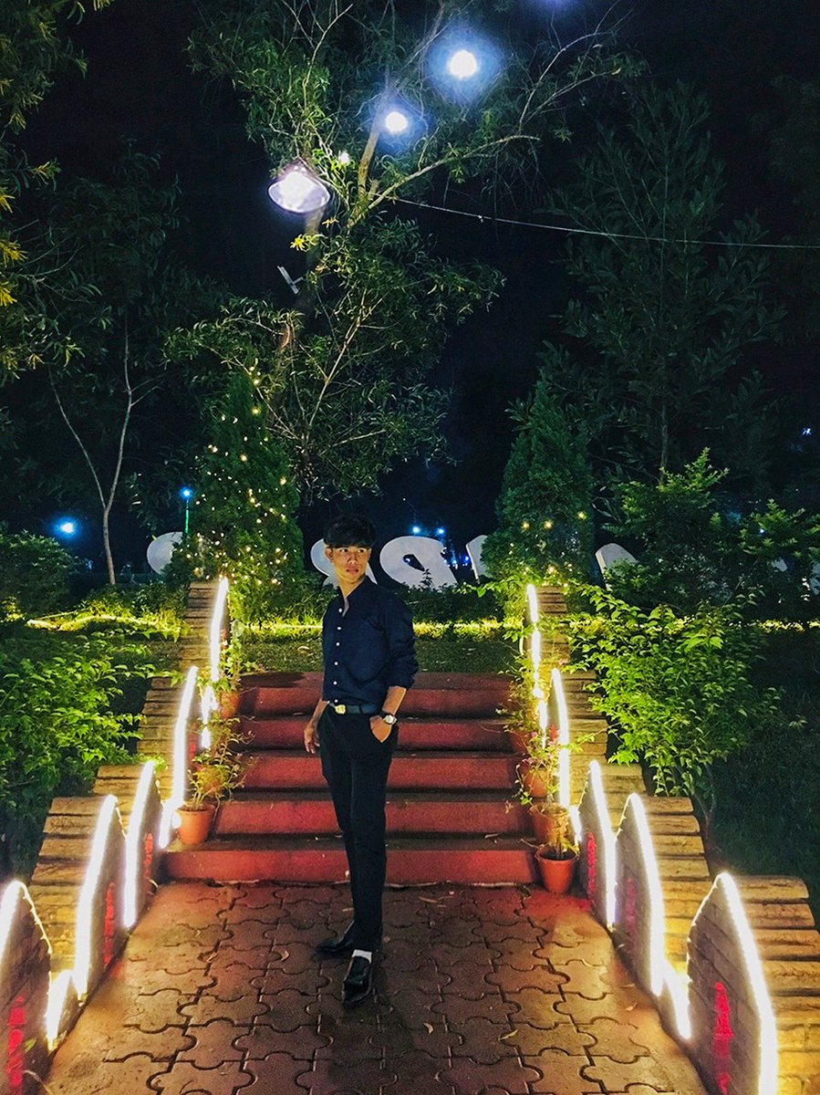 zwe_shine's tweet photo. https://t.co/FKpyPEfTDj