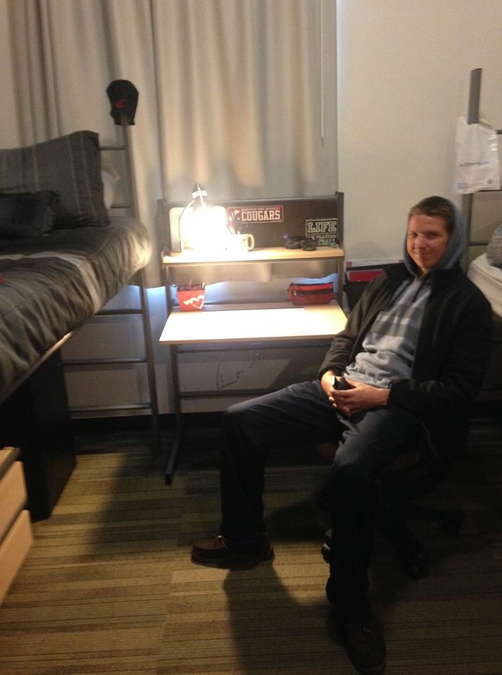 HilinskisHope's tweet image. #TylerTuesday

We made it to South Carolina and moved Ryan Hilinski into his dorm today...just 3 years ago we moved Tyler into his dorm and football locker at Washington State. We are always missing him, no matter the day of the week or the time that has passed (1/2)