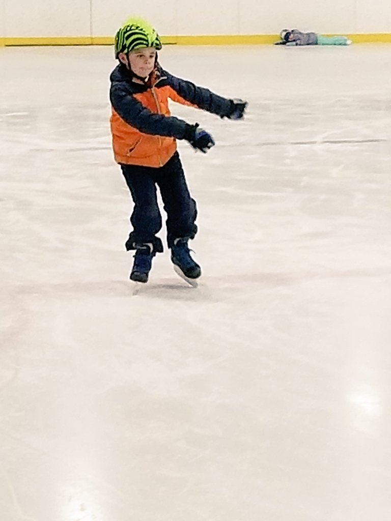 Lisa Paterson tweet media